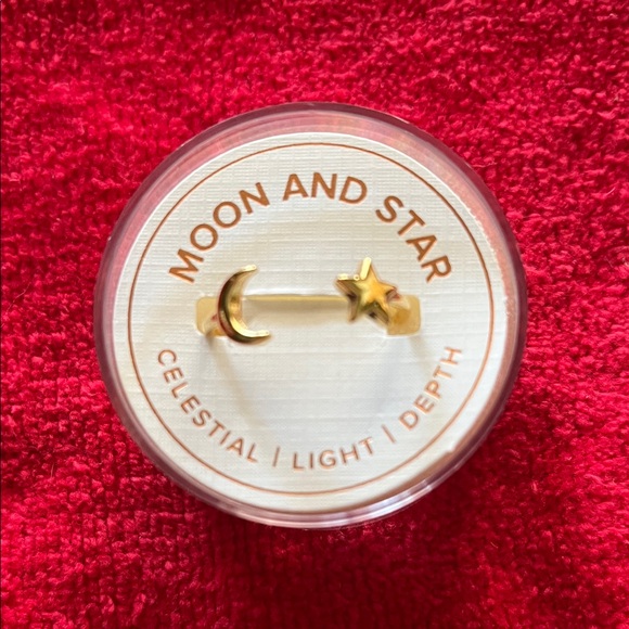 Gold Moon and Star Ring - Picture 3 of 3